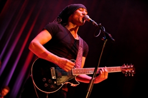 Joey Ankrah - Tour 2013